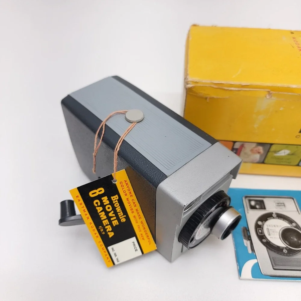Vintage Kodak Brownie Movie Camera 8mm Film‎ Turret F/2.7 WORKING